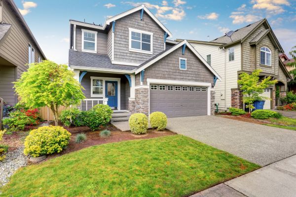 Curb Appeal Landscaping in Palm Harbor